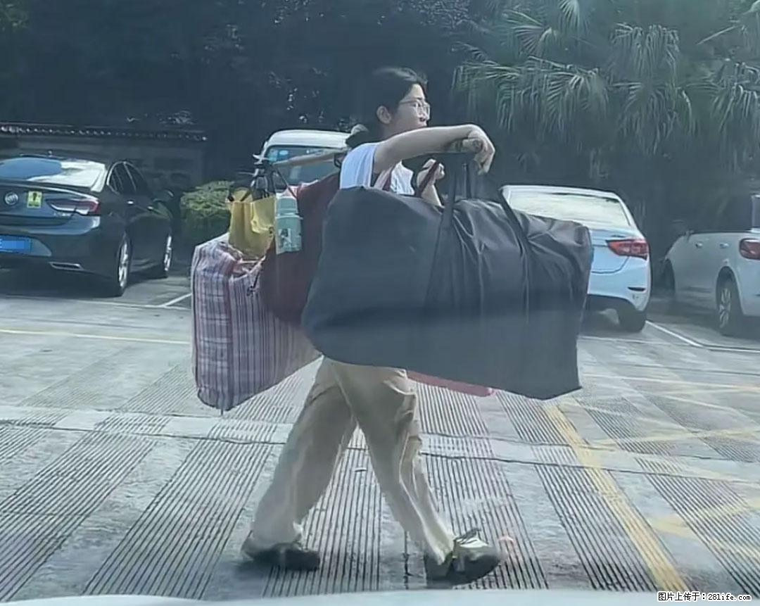 全网追的“扁担女孩”，找了一份暑假工，时薪12元 - 鸡西生活资讯 - 鸡西28生活网 jixi.28life.net